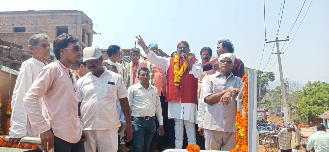 Dr-Tirupati-Panigrahi-during-election-campaign